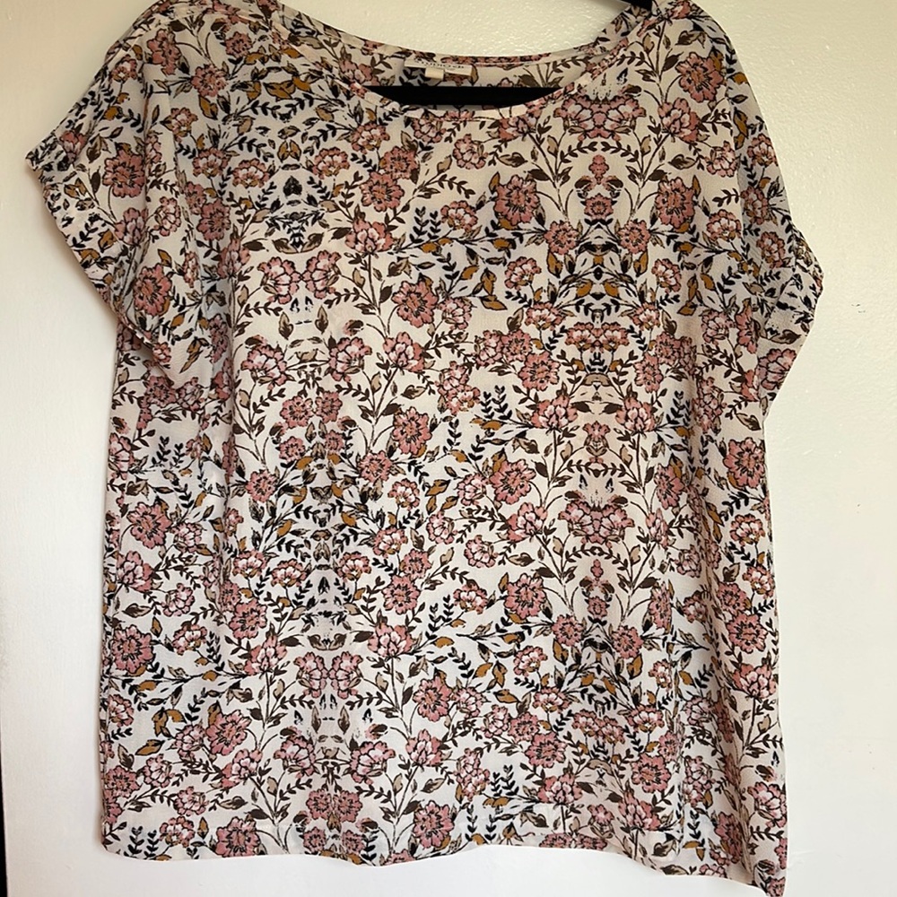 Floral print top